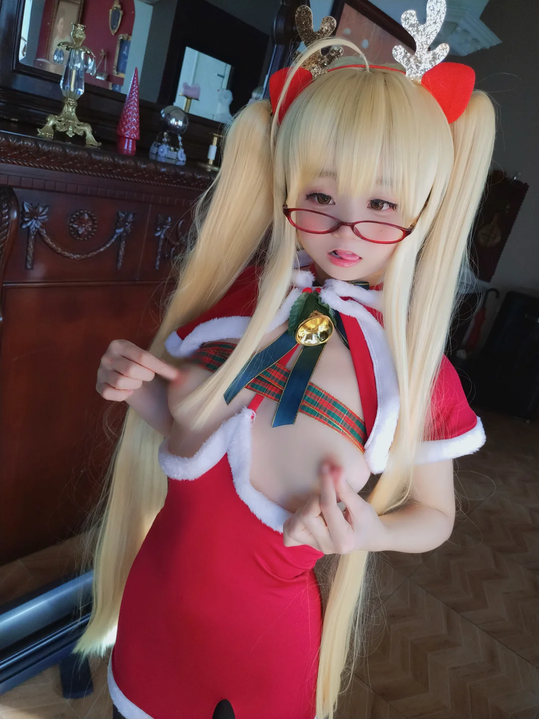 软妹摇摇乐摇摇乐yoyo_Reindeer_Marie_Rose_104P_200MB tg@simisebaisi 【丝足阁】014.webp